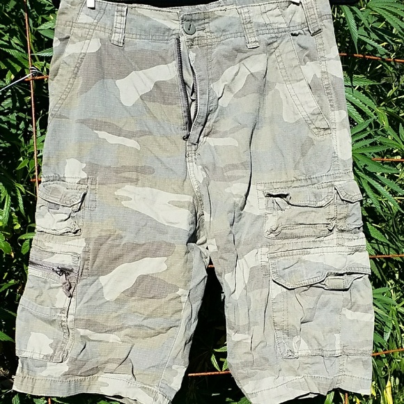 IRON CO. CARGO SHORTS - Picture 1 of 4